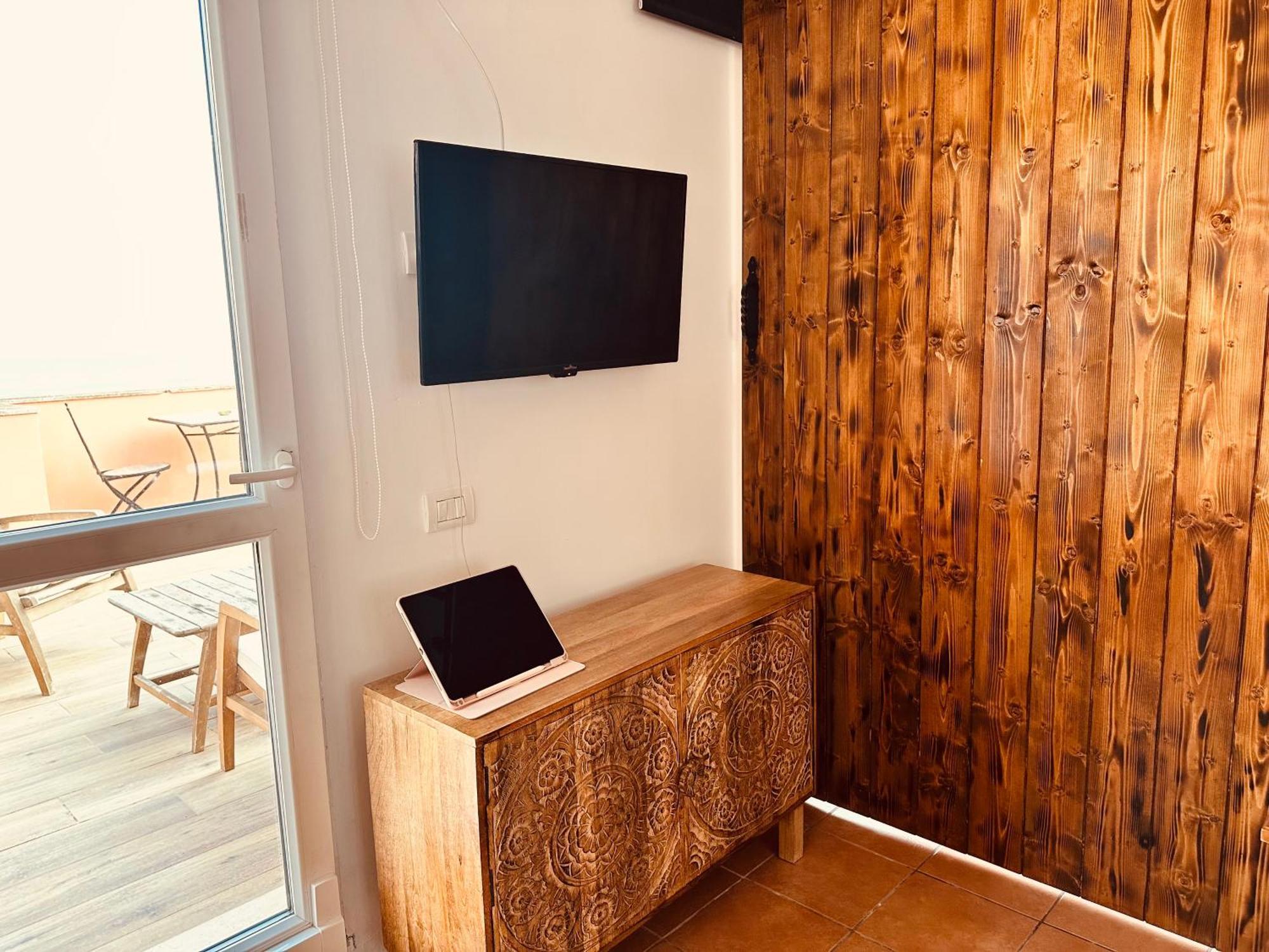 Apartamento Attico La Terrazza Sul Mare Cagliari Exterior foto